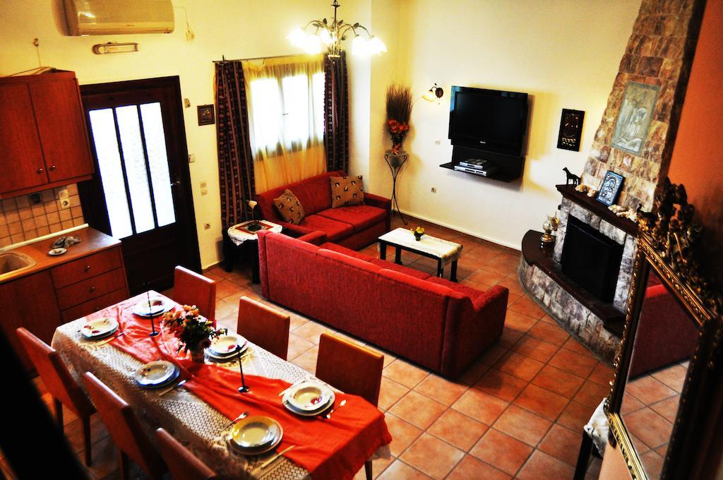 Εlegant Villa Liakos Pigi  ภายนอก รูปภาพ